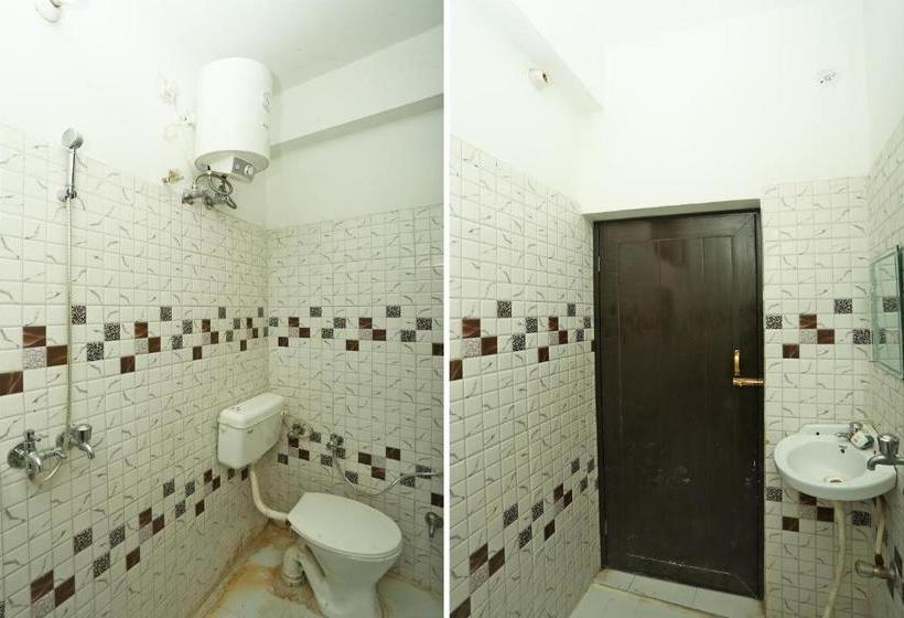 Hotell Oyo 17329 R K