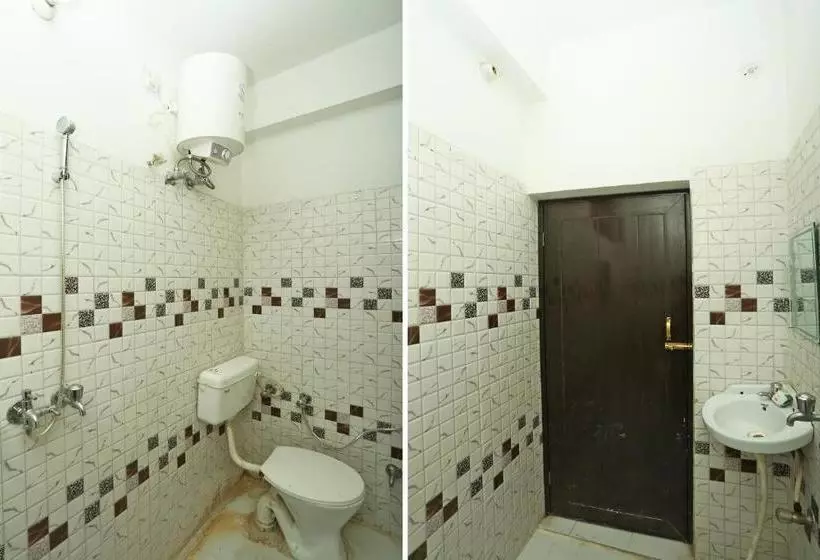 هتل Oyo 17329 R K