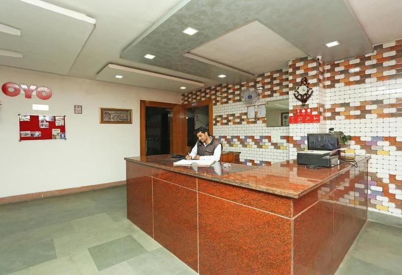 Hotell Oyo 17329 R K