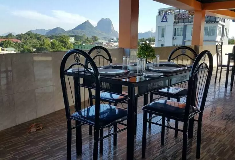 Golden Palace Hotel Hpa An