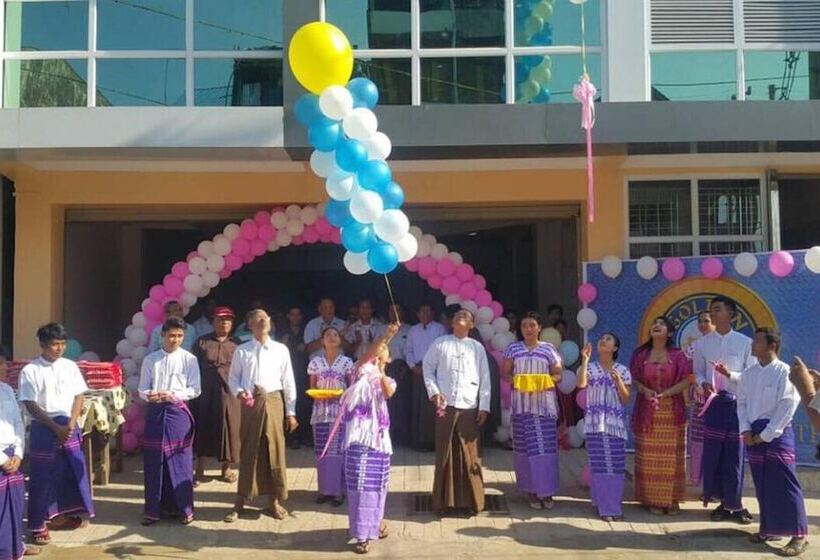 Golden Palace Hotel Hpa An