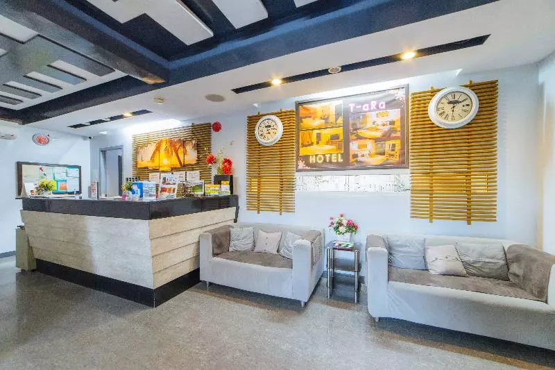 ホテル Reddoorz Premium @ Plaridel Malabanias Angeles City