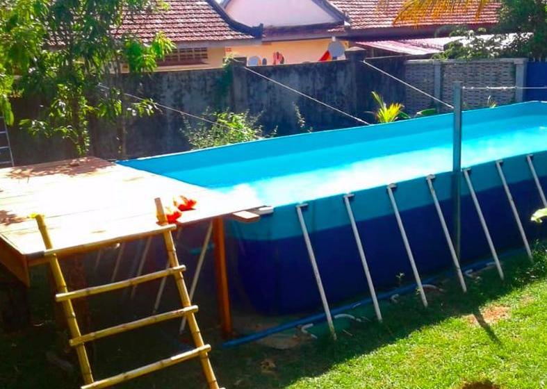 تختخواب و صبحانه The Playground