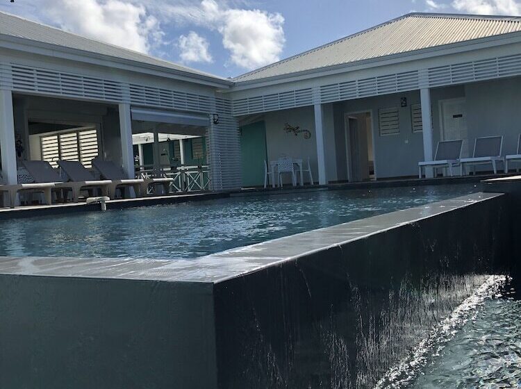 هتل Hôtel La Christophine