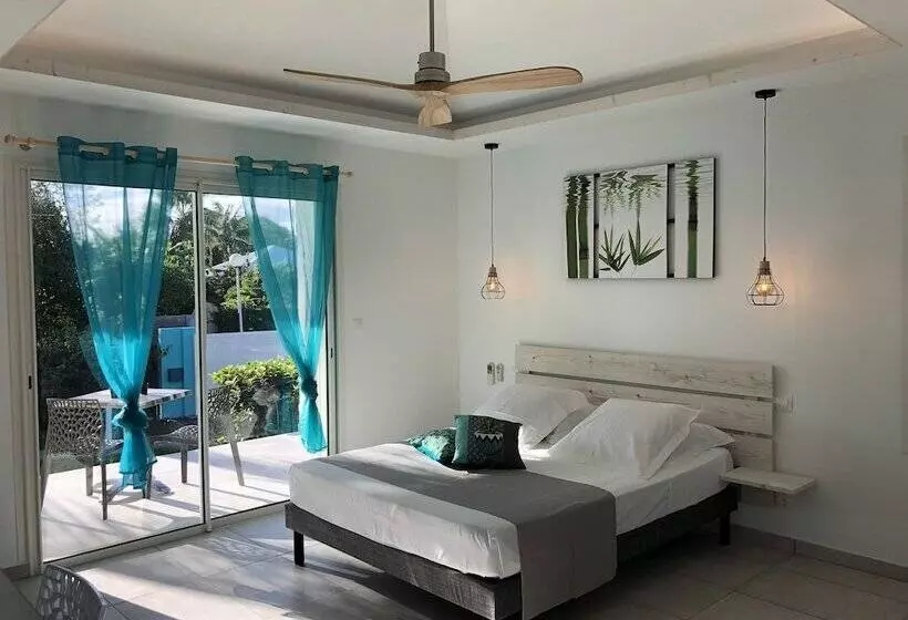 هتل Hôtel La Christophine