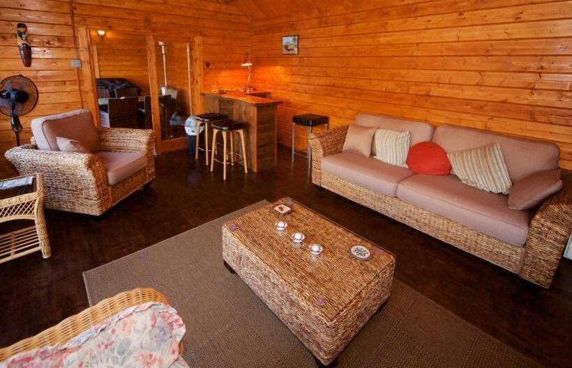 ペンション Lochwood Guest House