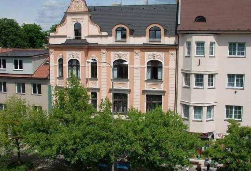 Panzió Penzion Lara