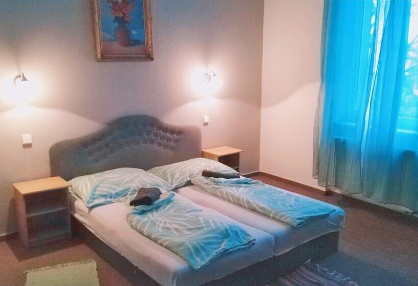 Panzió Penzion Lara