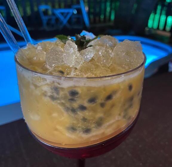 ペンション Pousada Jardim Do Buda   Café E Piscina