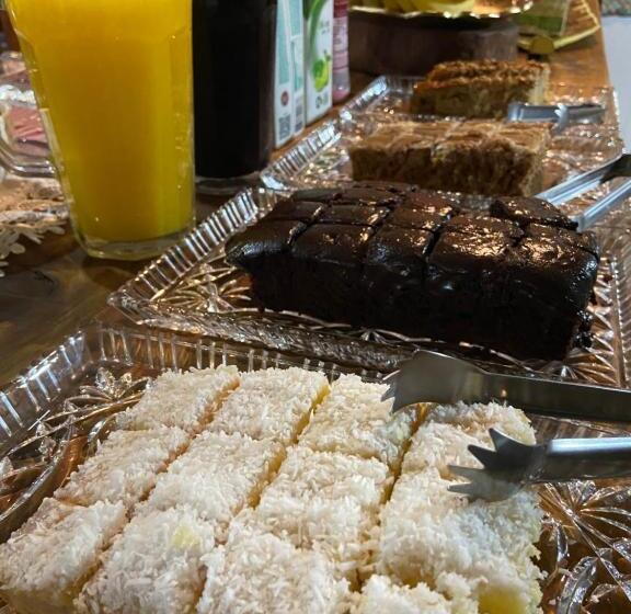 ペンション Pousada Jardim Do Buda   Café E Piscina