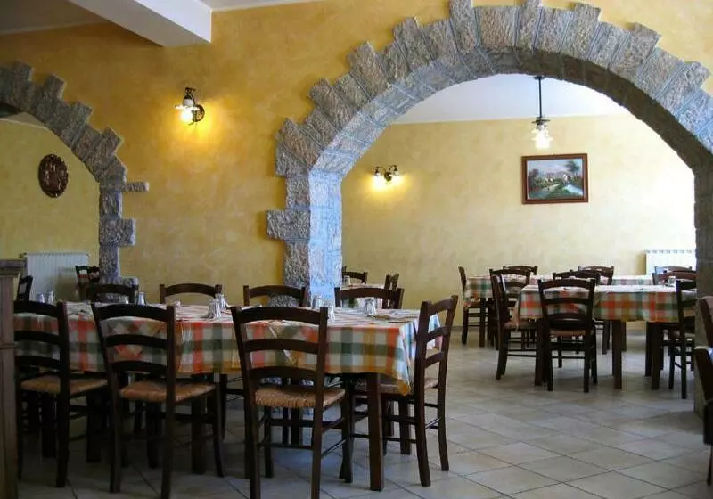 هتل Guado Cannavina