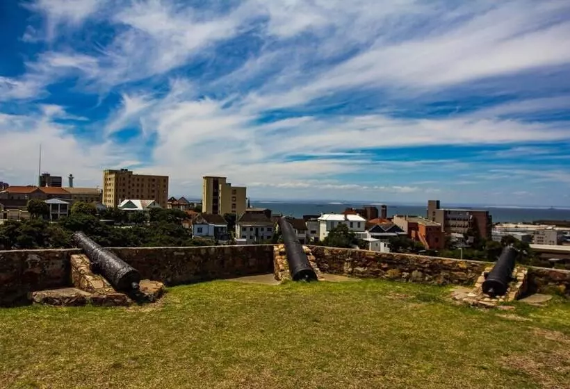 Island Vibe Port Elizabeth   Hostel
