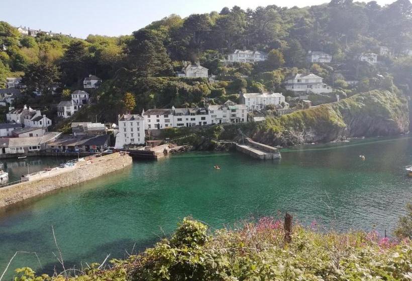 민박 The House On The Props