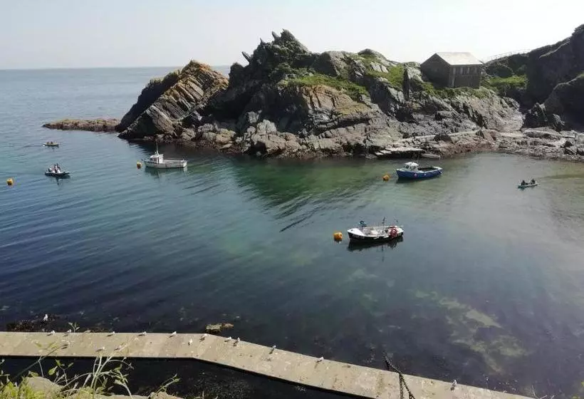 Bed and Breakfast The House On The Props