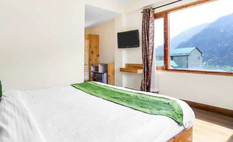 هتل Aash Manali Retreat Spa & Resort