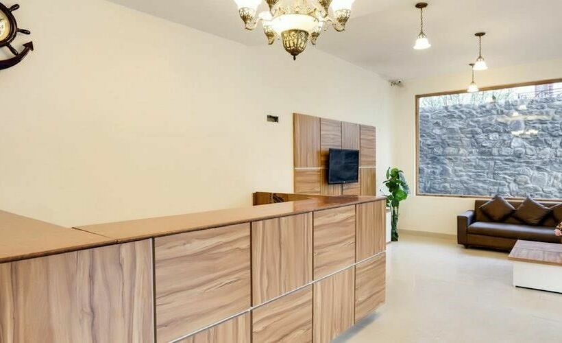 هتل Aash Manali Retreat Spa & Resort