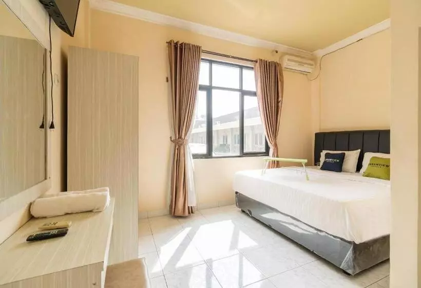 Urbanview Hotel Nugraha Palembang By Reddoorz