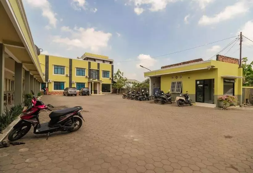 Urbanview Hotel Nugraha Palembang By Reddoorz