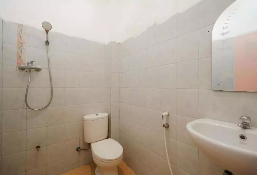 Urbanview Hotel Nugraha Palembang By Reddoorz