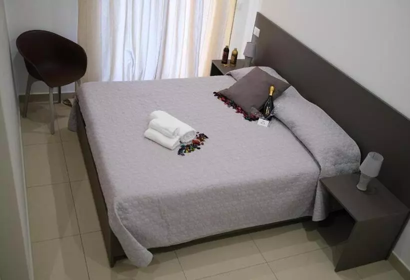 ベッドアンドブレックファースト Hoa Suites