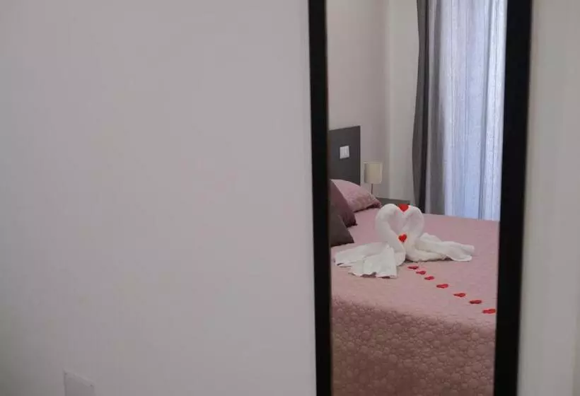 ベッドアンドブレックファースト Hoa Suites