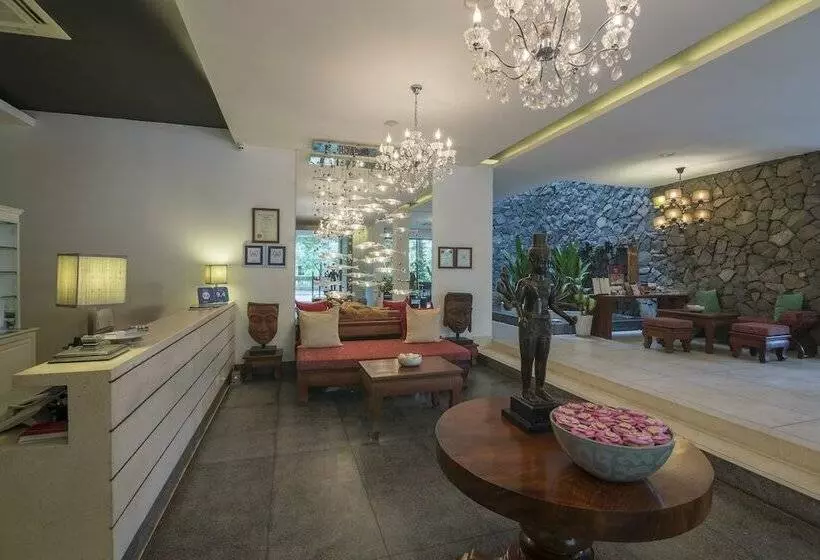 ホテル Angkor Sivutha Suites By Alfa