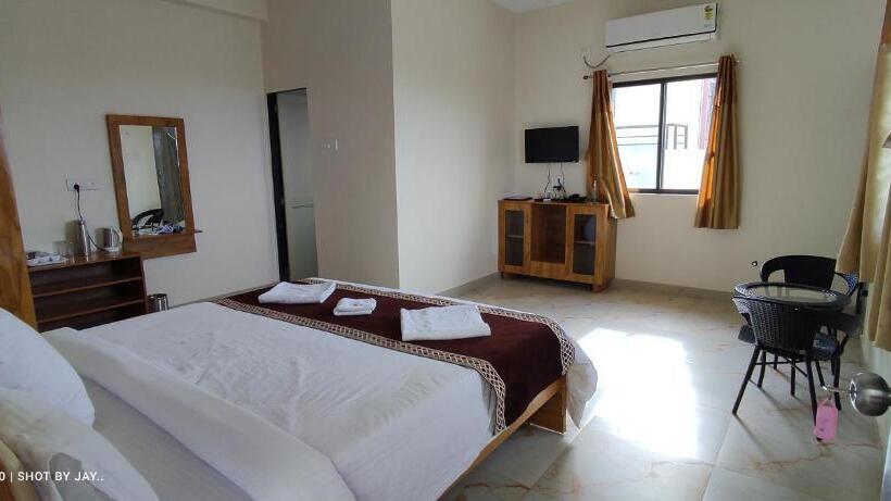 Hotel Mango Valley Resort Ganpatipule