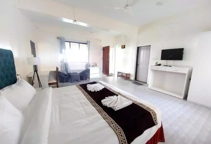 ホテル Mango Valley Resort Ganpatipule