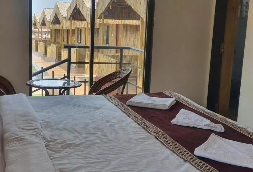 ホテル Mango Valley Resort Ganpatipule