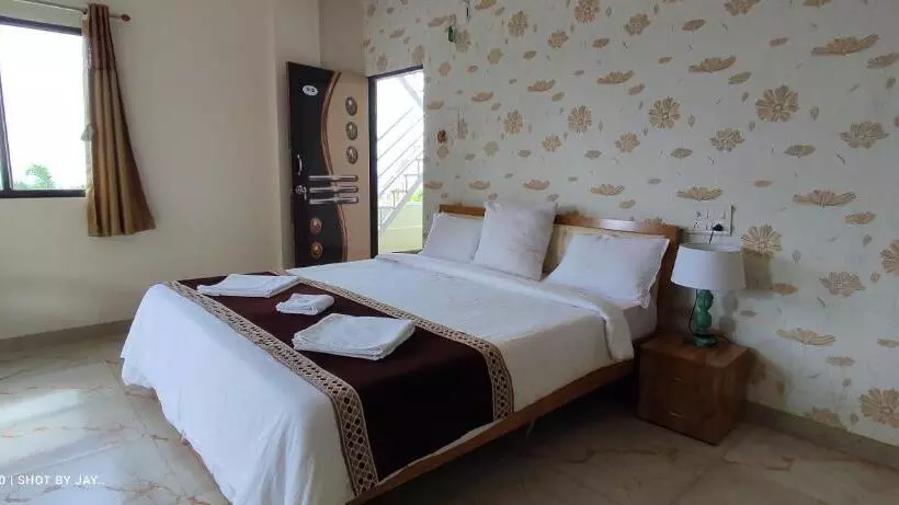 ホテル Mango Valley Resort Ganpatipule
