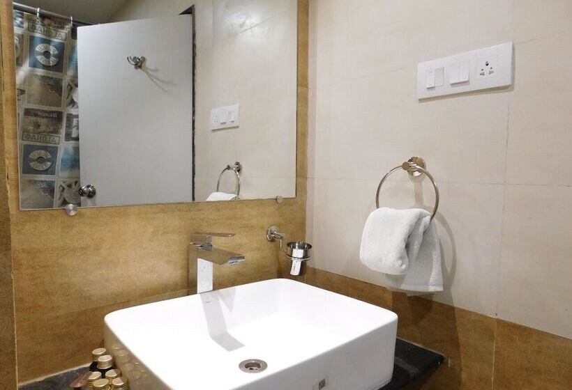 Отель Shiva Club And Resort