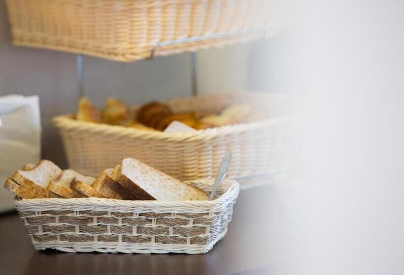 All Suites Appart Hôtel Massy Palaiseau