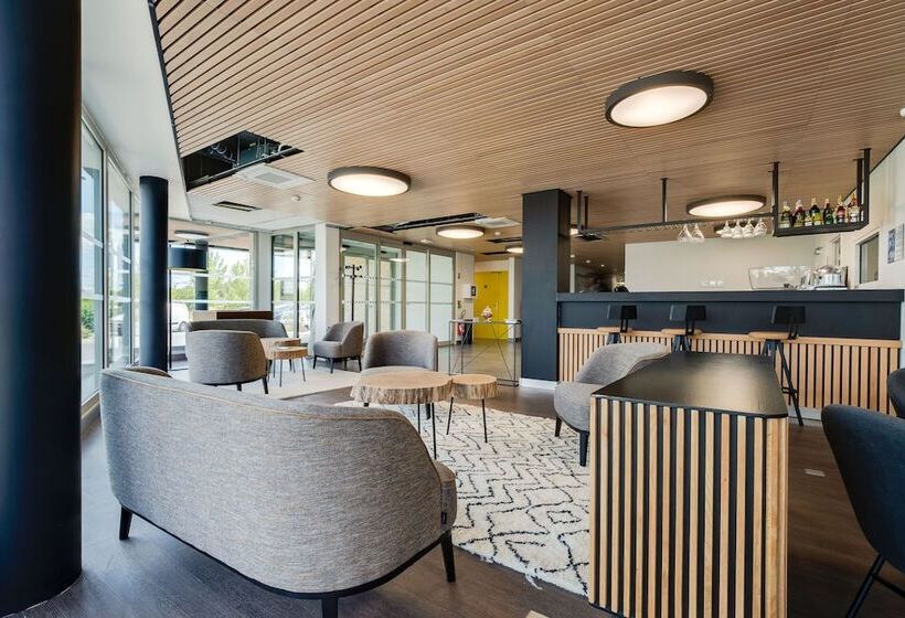 All Suites Appart Hôtel Massy Palaiseau