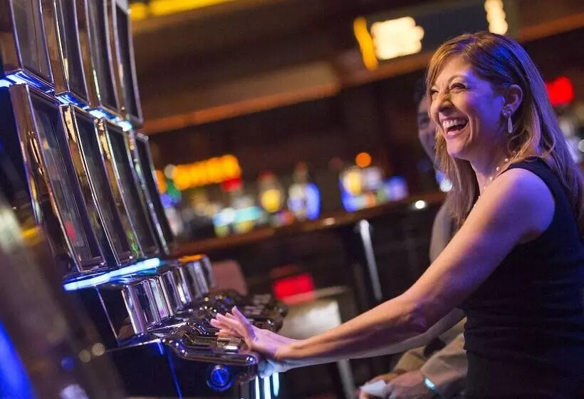 Hotelli Bally S Twin River Lincoln Casino &