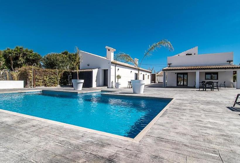 בית מלון כפרי Casa La Vuelta