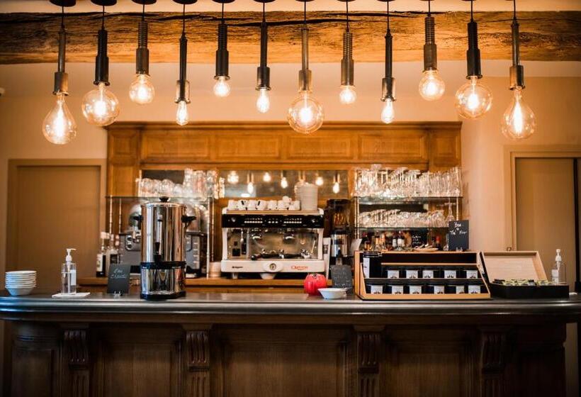 Отель Le Prieure De Boulogne