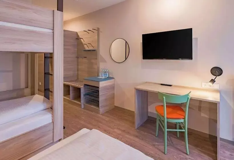 هتل Ramada Encore By Wyndham Munich Messe