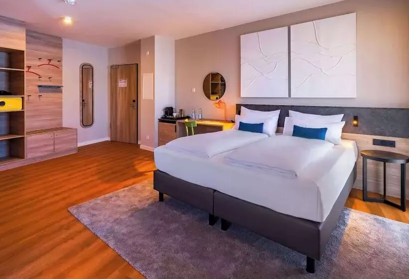 هتل Ramada Encore By Wyndham Munich Messe