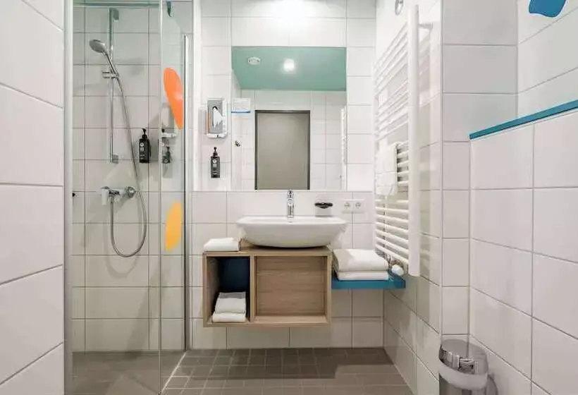 هتل Ramada Encore By Wyndham Munich Messe