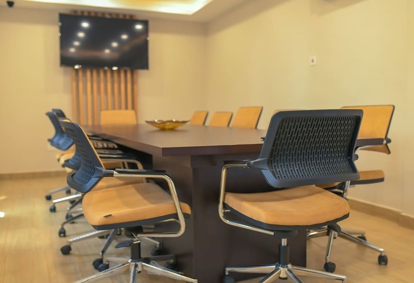 בית מלון כפרי The Cabin