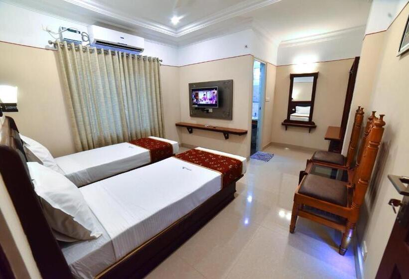 Hotel Vashanth Krishna