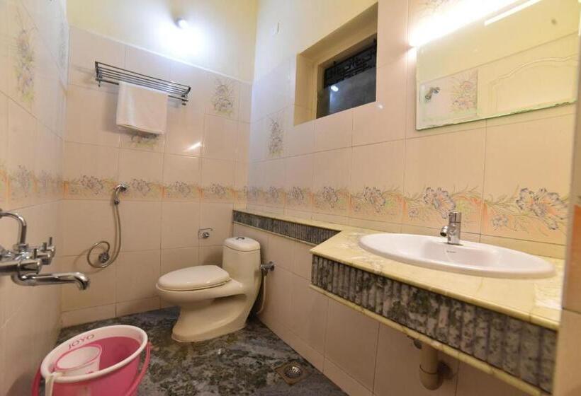 Hotel Vashanth Krishna