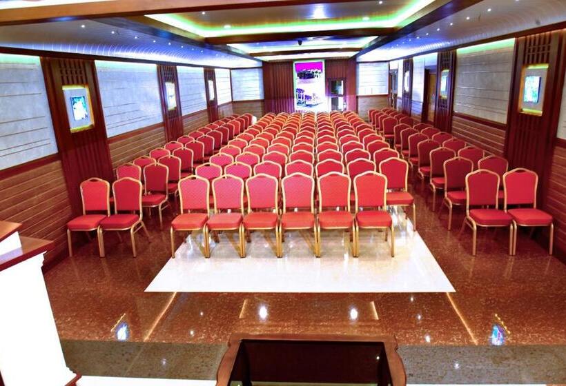 Hotel Vashanth Krishna