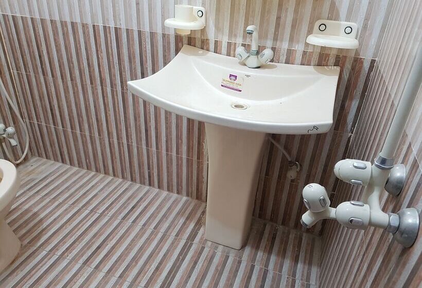 پانسیون Aimys Villa Guest House