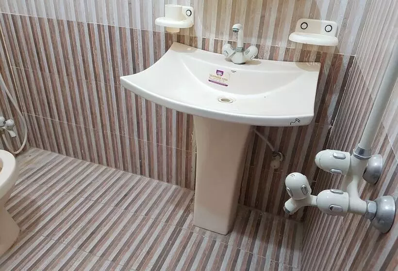 پانسیون Aimys Villa Guest House