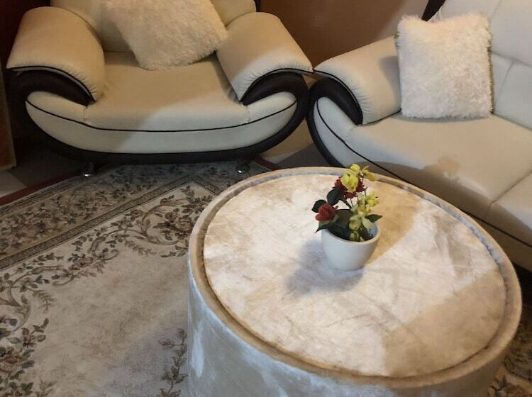 پانسیون Aimys Villa Guest House