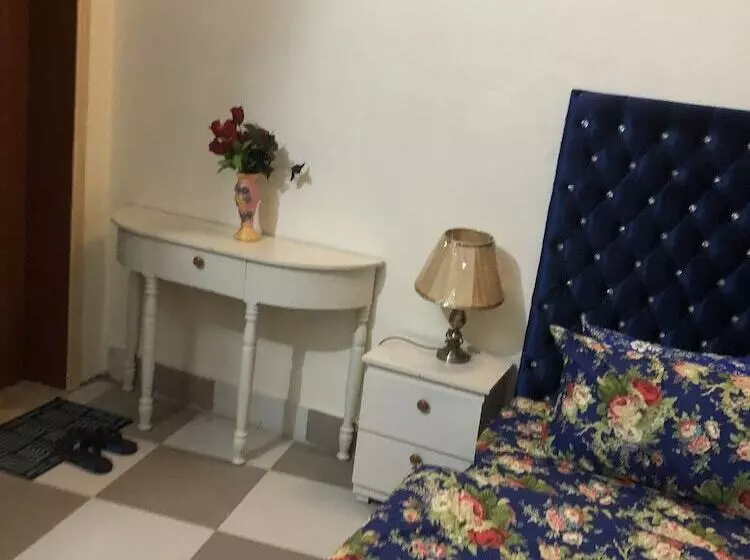 پانسیون Aimys Villa Guest House