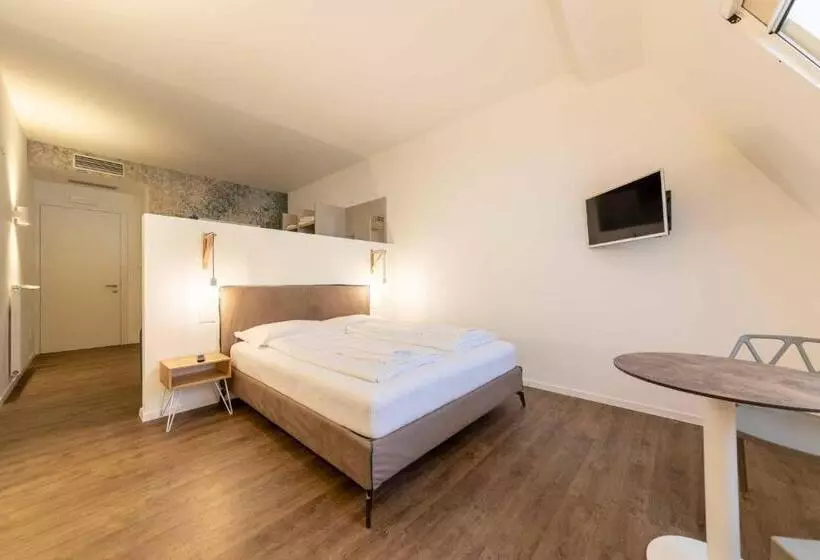 ペンション Stay Cooper L Guesthouse Zum Löwen