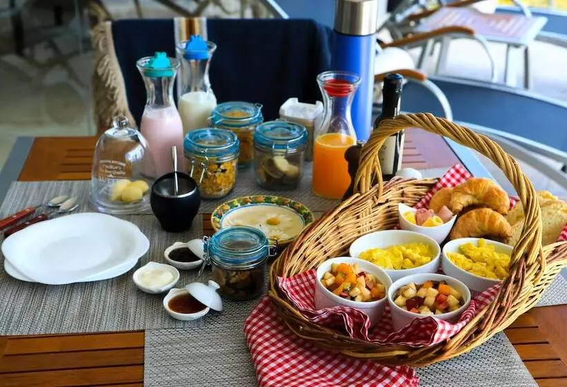 Lomakeskus El Carmelo Mountain Lodge