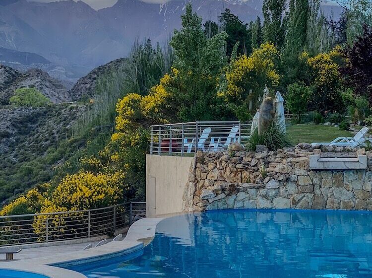 Resort El Carmelo Mountain Lodge